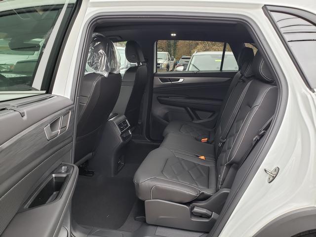 new 2026 Volkswagen Atlas Cross Sport car, priced at $48,312