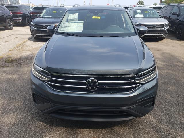 new 2024 Volkswagen Tiguan car, priced at $31,588