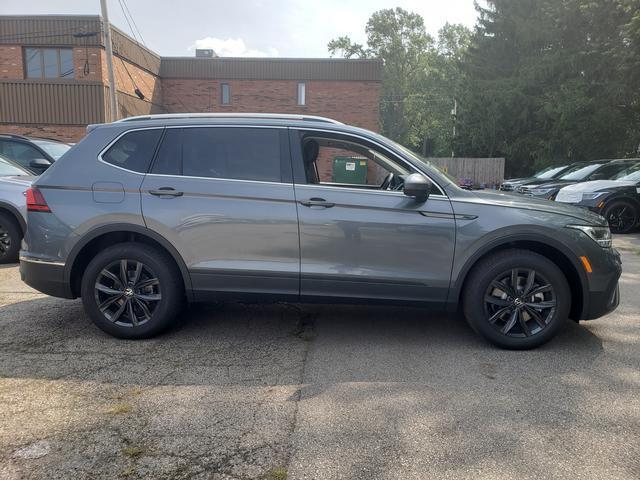 new 2024 Volkswagen Tiguan car, priced at $31,588