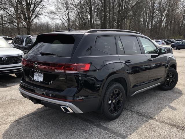 new 2024 Volkswagen Atlas car, priced at $49,208