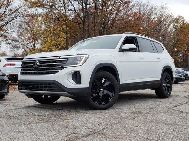 new 2025 Volkswagen Atlas car, priced at $44,182