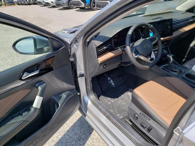 new 2025 Volkswagen Jetta car, priced at $29,237