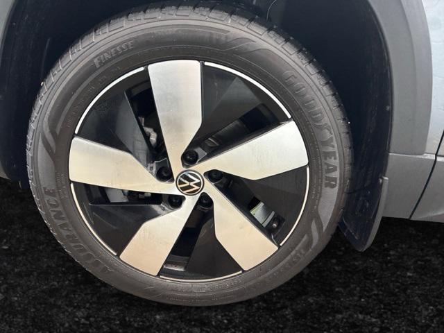 used 2024 Volkswagen Taos car, priced at $22,781