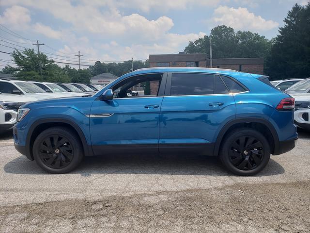 new 2024 Volkswagen Atlas Cross Sport car, priced at $42,694