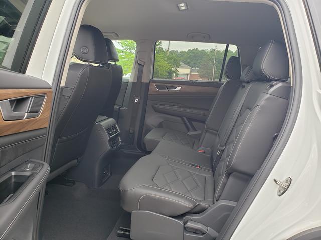 new 2025 Volkswagen Atlas car, priced at $43,783