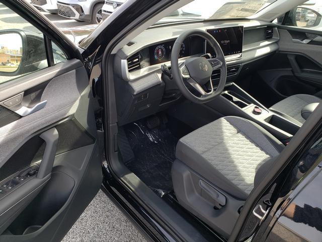 new 2025 Volkswagen Tiguan car, priced at $31,288
