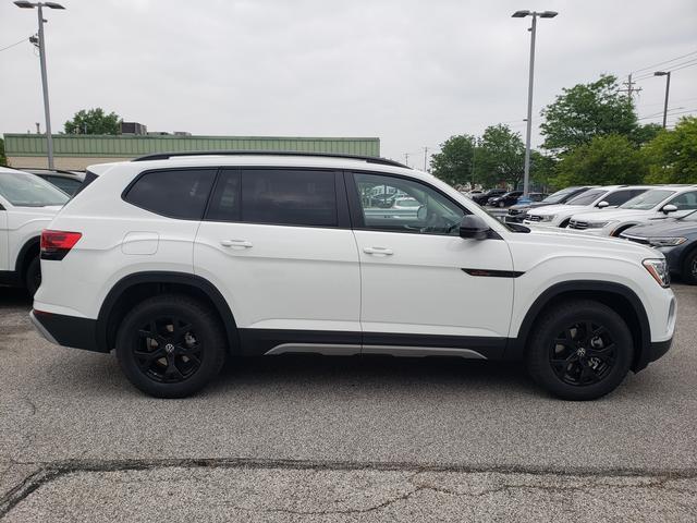 new 2025 Volkswagen Atlas car, priced at $46,934