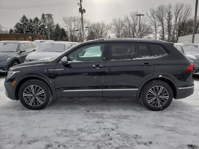 new 2024 Volkswagen Tiguan car, priced at $32,208