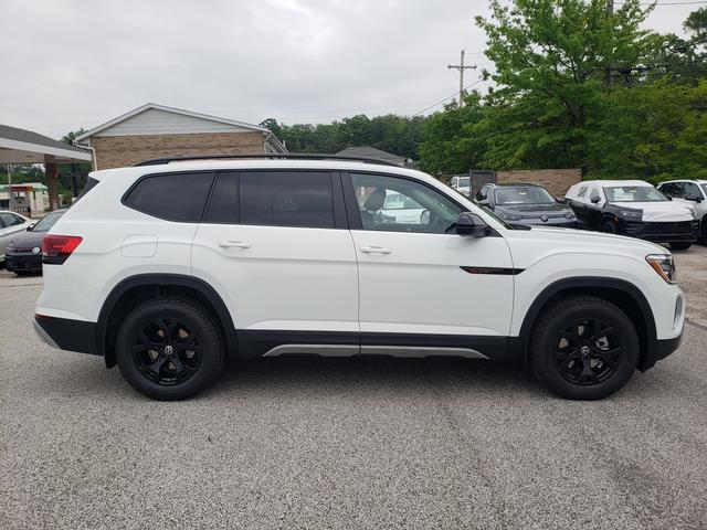 new 2025 Volkswagen Atlas car, priced at $46,943