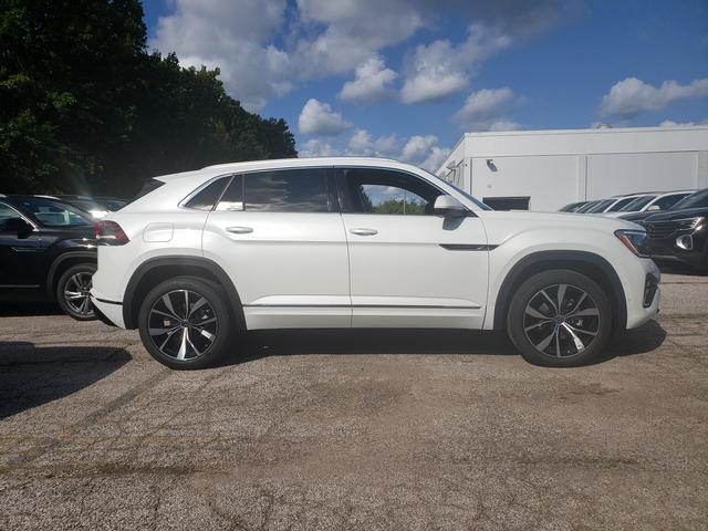 new 2024 Volkswagen Atlas Cross Sport car, priced at $50,565