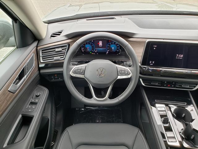 new 2025 Volkswagen Atlas car, priced at $47,899