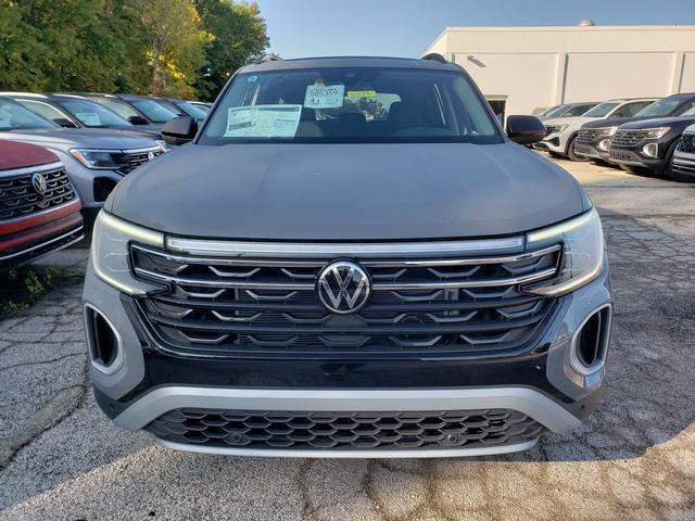 new 2025 Volkswagen Atlas car, priced at $45,745