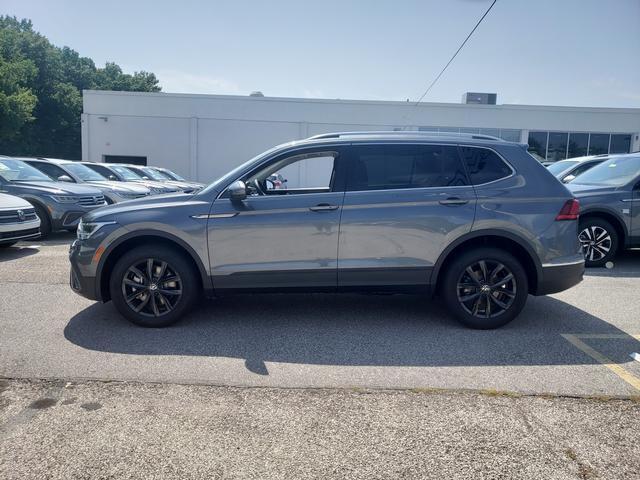 new 2024 Volkswagen Tiguan car, priced at $32,208