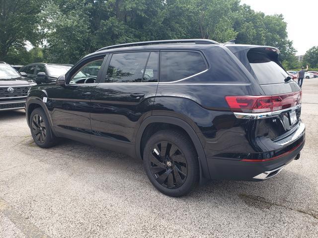 new 2024 Volkswagen Atlas car, priced at $42,752