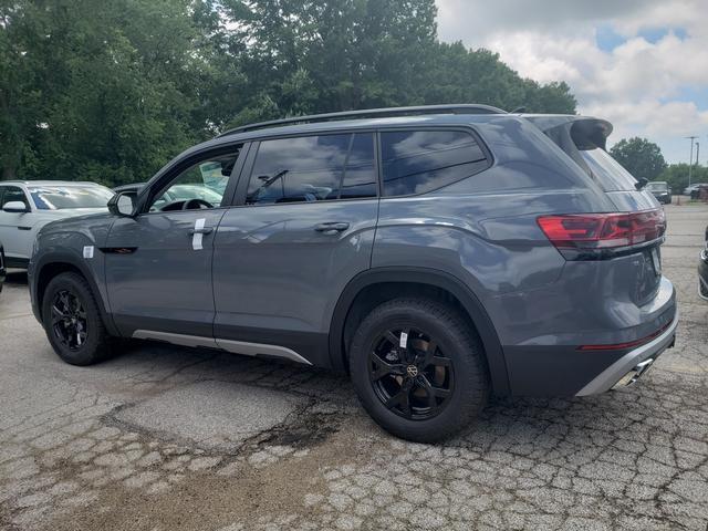 new 2024 Volkswagen Atlas car, priced at $44,906