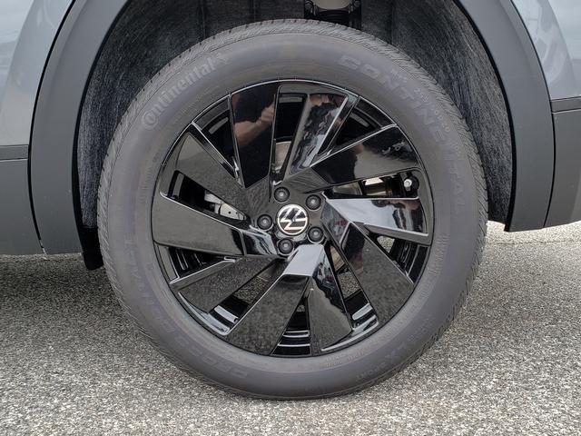 new 2025 Volkswagen ID.4 car, priced at $52,937