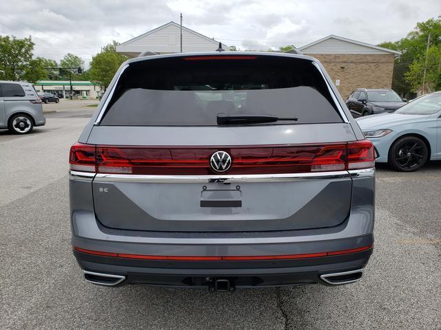 new 2025 Volkswagen ID.4 car, priced at $52,937