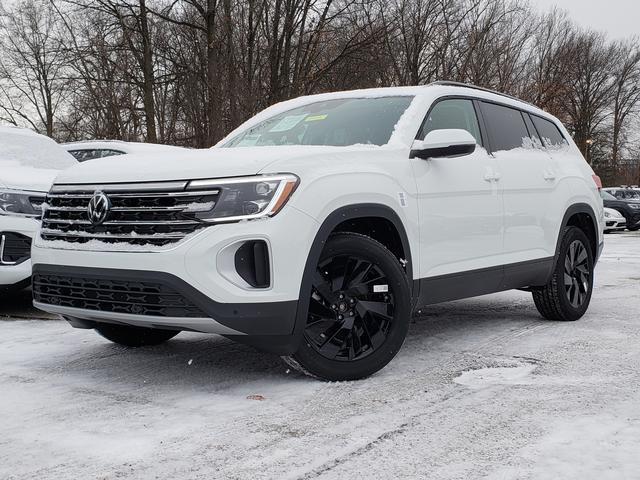 new 2025 Volkswagen Atlas car, priced at $44,182