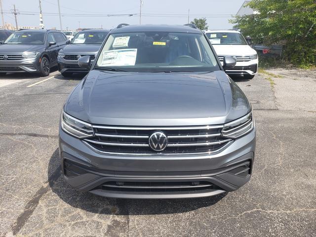 new 2024 Volkswagen Tiguan car, priced at $29,924