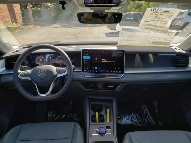 new 2025 Volkswagen Tiguan car, priced at $33,819