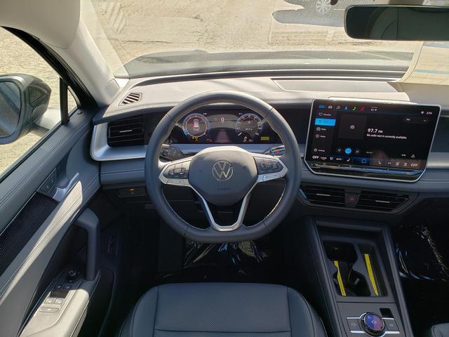 new 2025 Volkswagen Tiguan car, priced at $33,819