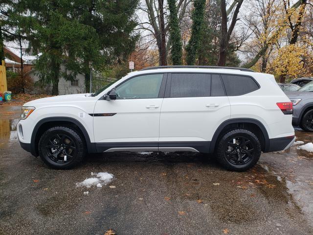 new 2025 Volkswagen Atlas car, priced at $45,163