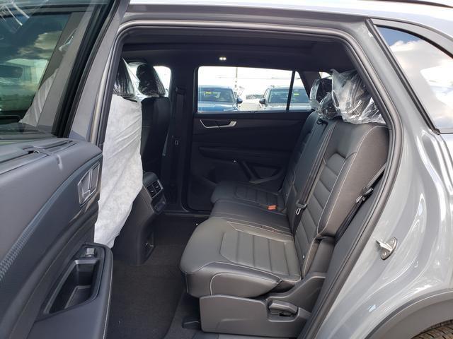 new 2026 Volkswagen Atlas Cross Sport car, priced at $52,876