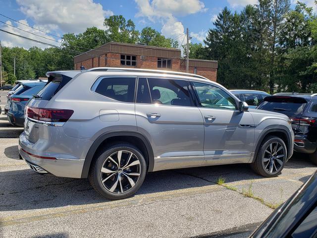 new 2025 Volkswagen Atlas car, priced at $50,531