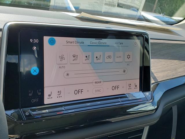 new 2025 Volkswagen Atlas car, priced at $50,531