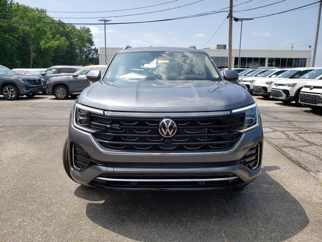 new 2025 Volkswagen Atlas car, priced at $50,640
