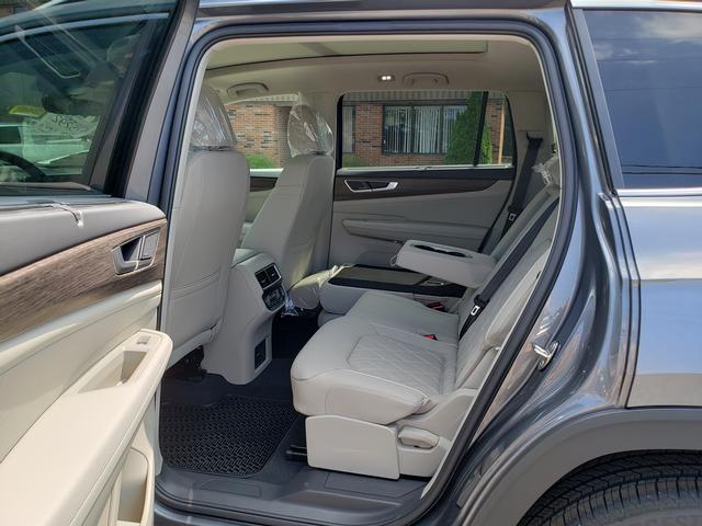 new 2025 Volkswagen Atlas car, priced at $50,640