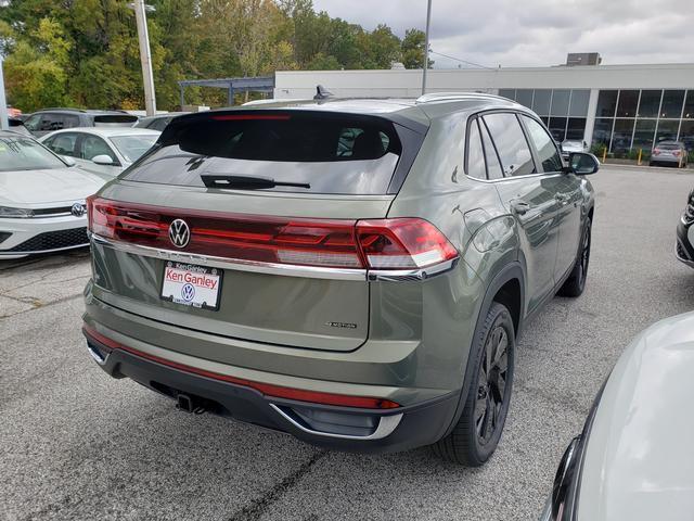 new 2026 Volkswagen Atlas Cross Sport car, priced at $48,033