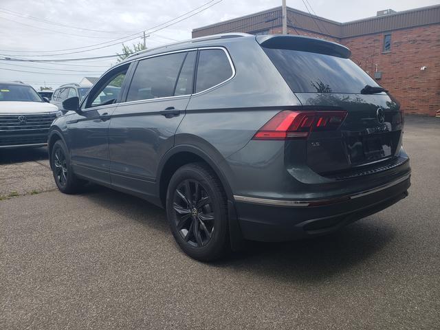 new 2024 Volkswagen Tiguan car, priced at $33,890