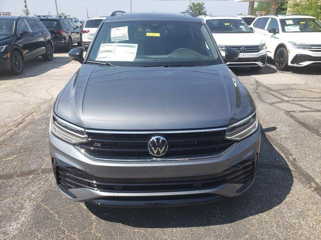 new 2024 Volkswagen Tiguan car, priced at $35,264