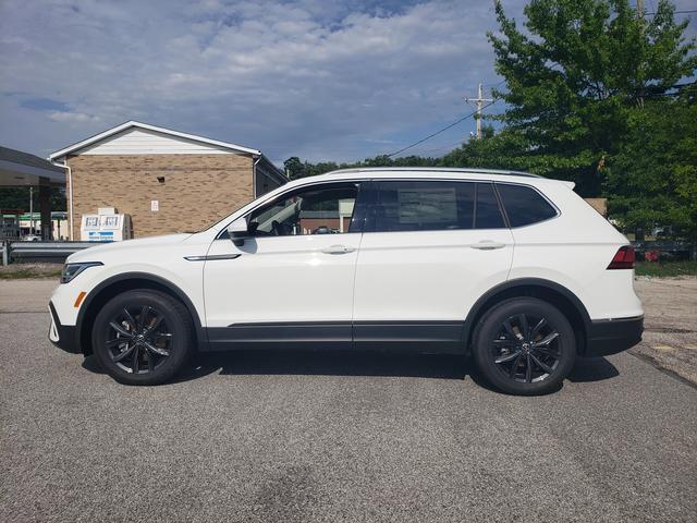 new 2024 Volkswagen Tiguan car, priced at $32,413