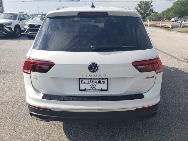 new 2024 Volkswagen Tiguan car, priced at $32,413