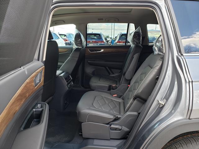new 2025 Volkswagen Atlas car, priced at $45,591
