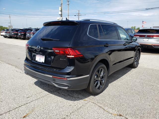 new 2024 Volkswagen Tiguan car, priced at $33,412