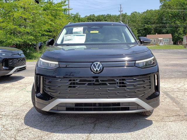 new 2025 Volkswagen Tiguan car, priced at $31,301