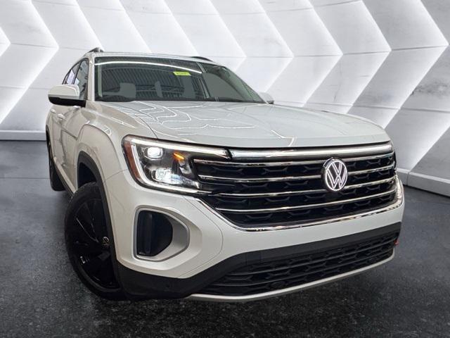 used 2024 Volkswagen Atlas car, priced at $31,326