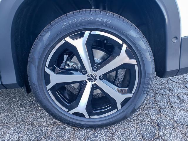 new 2025 Volkswagen Tiguan car, priced at $34,786