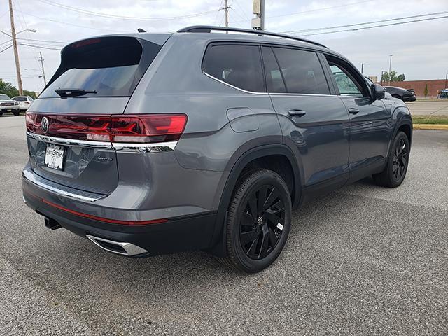 new 2024 Volkswagen Atlas car, priced at $42,752