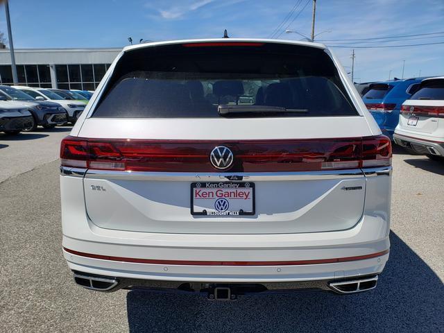 new 2025 Volkswagen Atlas car, priced at $52,577