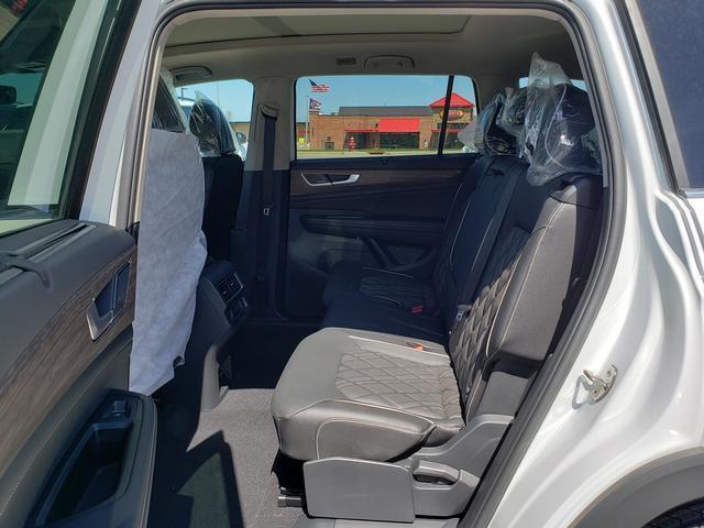 new 2025 Volkswagen Atlas car, priced at $52,577