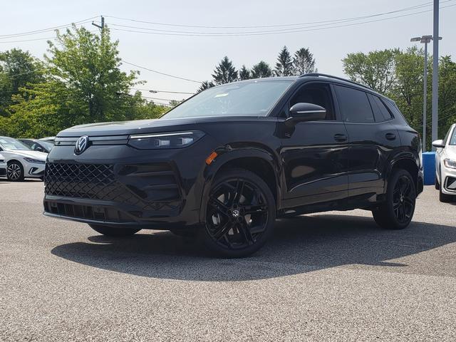 new 2025 Volkswagen Tiguan car, priced at $37,850