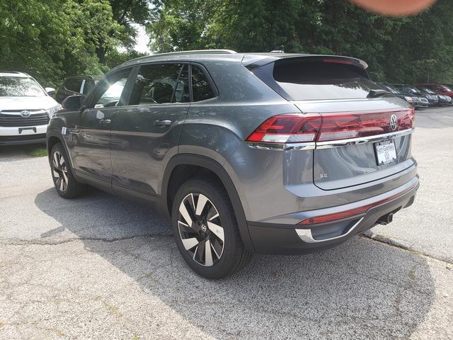 new 2024 Volkswagen Atlas Cross Sport car, priced at $40,388