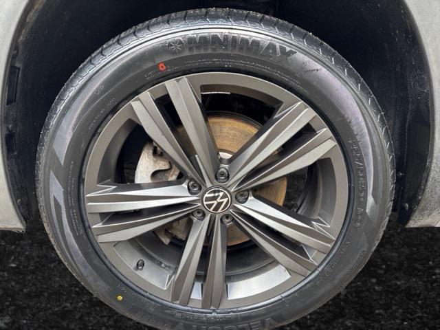 used 2021 Volkswagen Atlas Cross Sport car, priced at $24,994