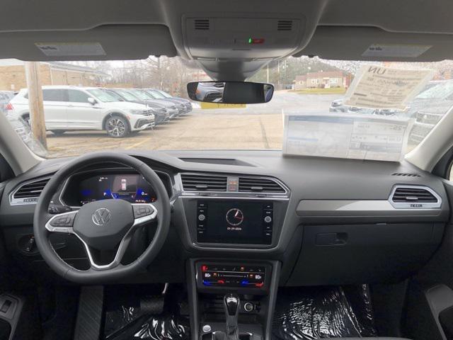 new 2024 Volkswagen Tiguan car