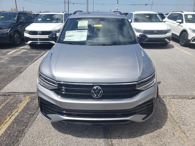 new 2024 Volkswagen Tiguan car, priced at $35,573