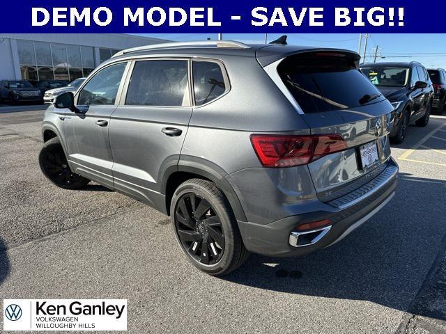 new 2024 Volkswagen Taos car